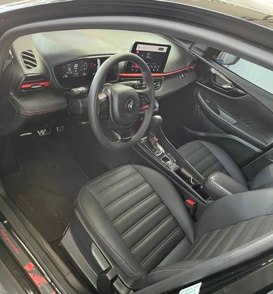 FIAT FASTBACK 1.3 TURBO 270 FLEX ABARTH AT6 FIAT FASTBACK 1.3 TURBO 270 FLEX ABARTH AT6